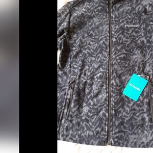 NWT Columbia Gray Patterned Fleece Jacket